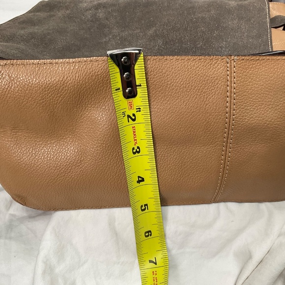 Scout by PPB Leather Convertible Crossbody Messenger and Diaper Bag - Picture 14 of 15